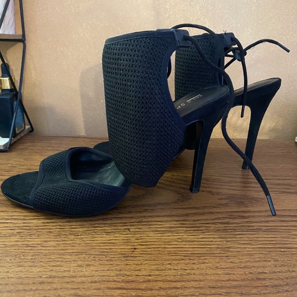 High Heels Size 8.5 - Call It Spring - Picture 4 of 5